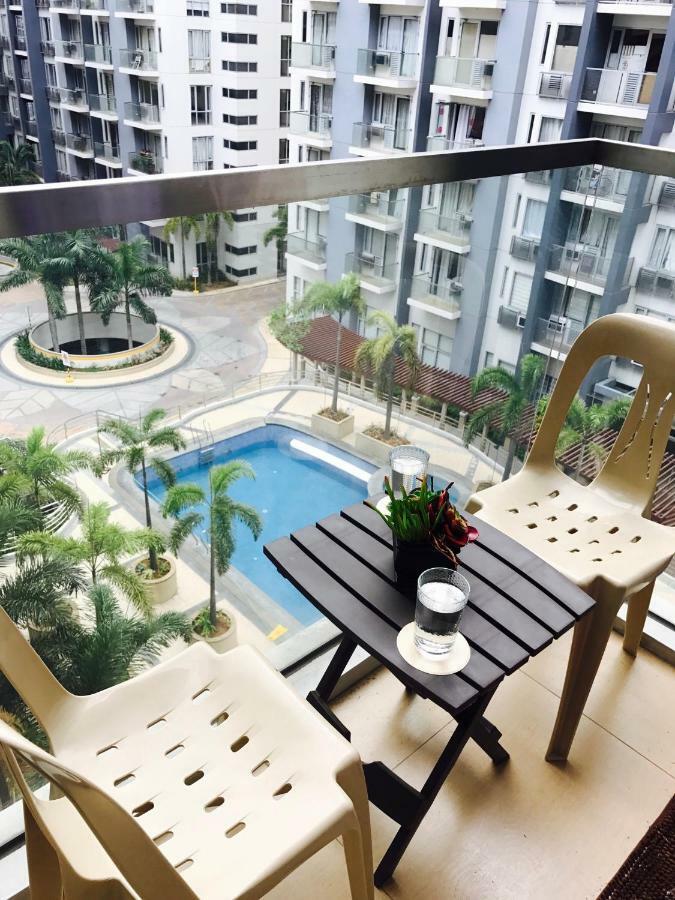 Resorts World Condo Manila Exteriör bild