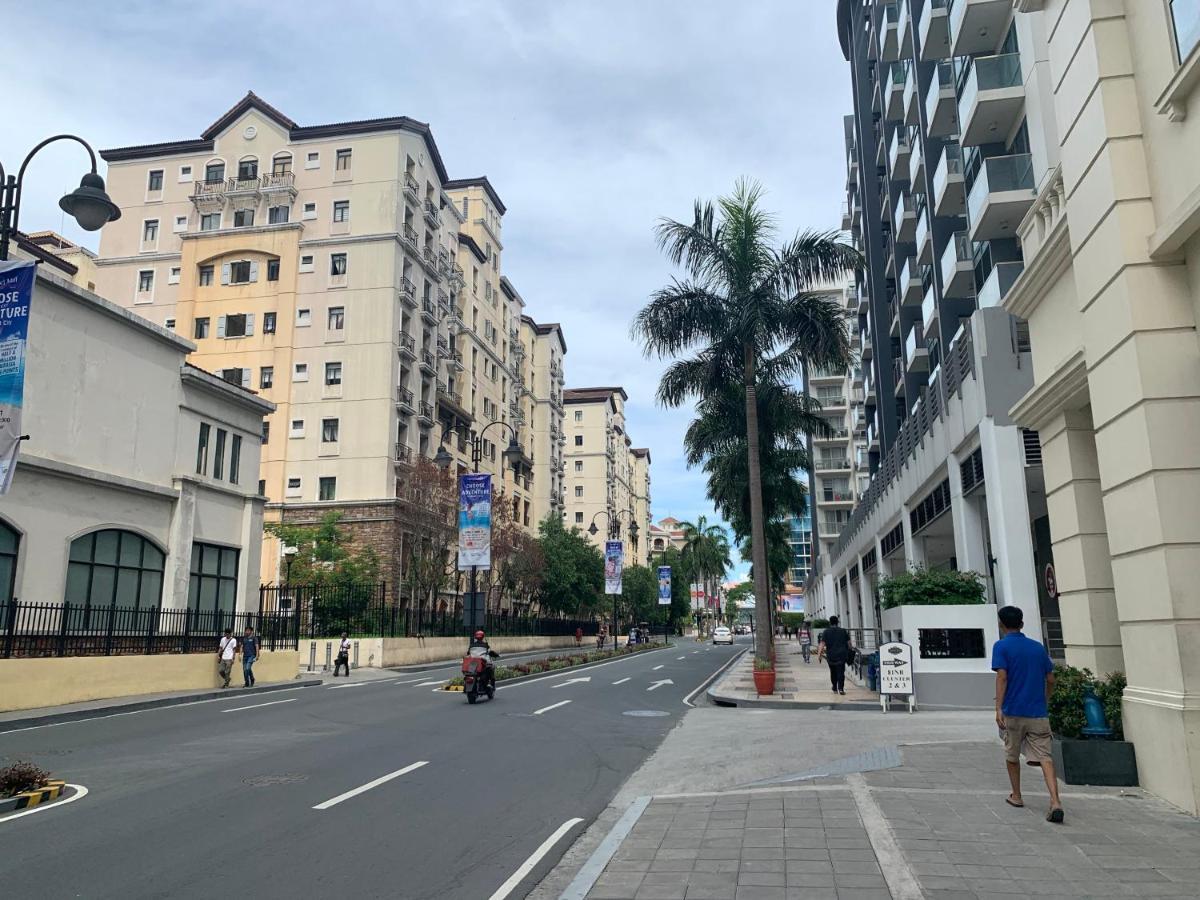 Resorts World Condo Manila Exteriör bild